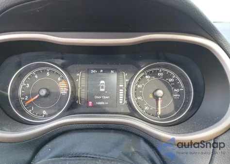 2017 Jeep Cherokee Latitude Fwd из США, поврежденный, VIN 1C4PJLCB8HW645188